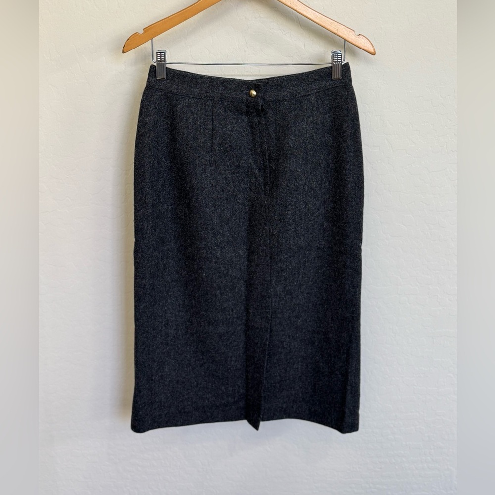 Like New! Sag Harbor Dark Gray 100% Wool Pencil Skirt Size 12 - Picture 3 of 5